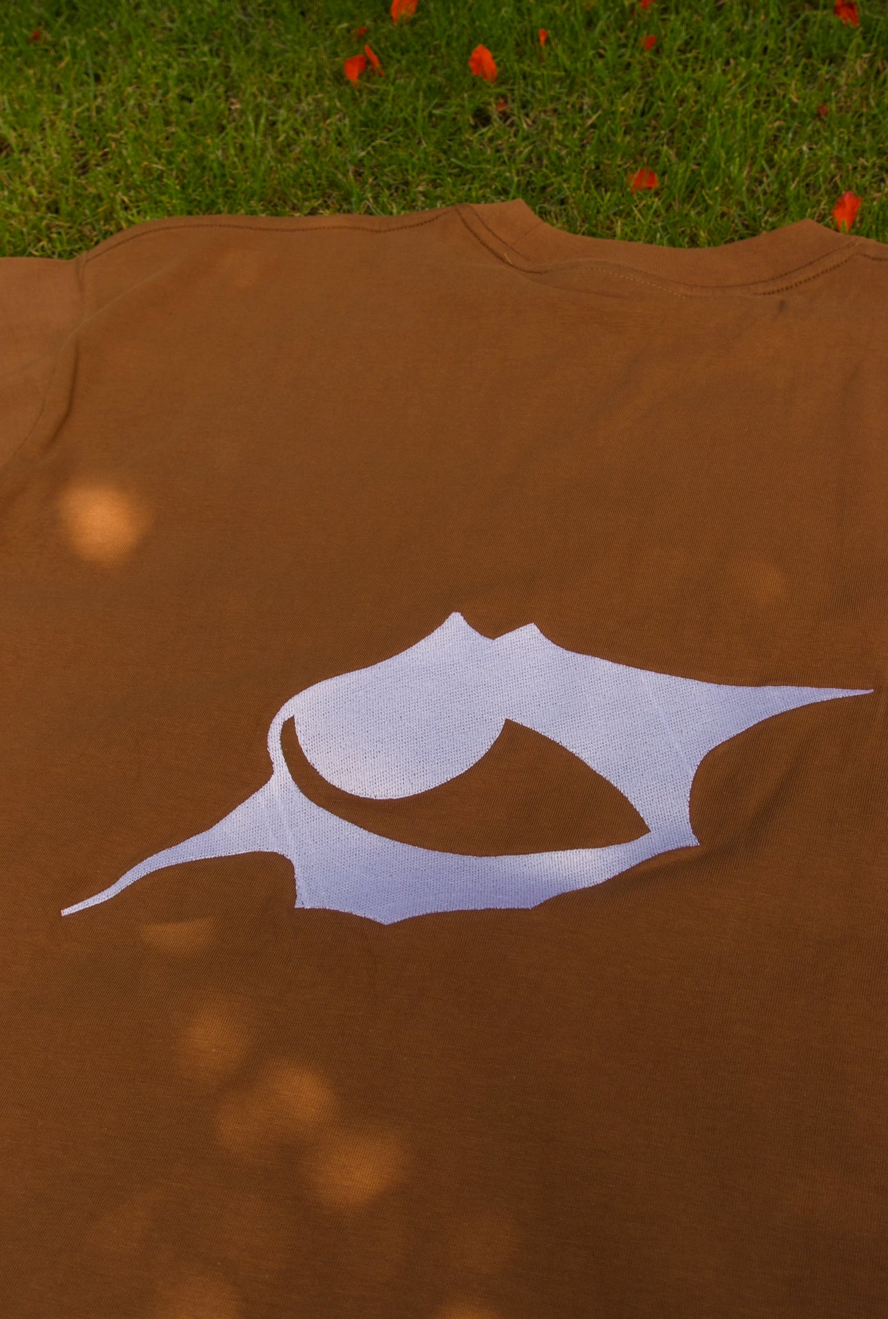 FMR brown star t-shirt