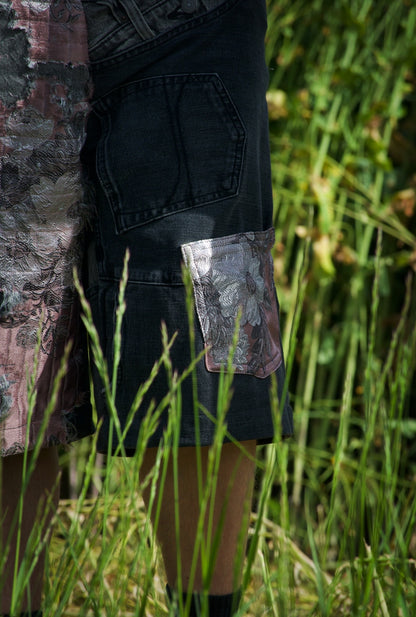 Jort in black tapestry