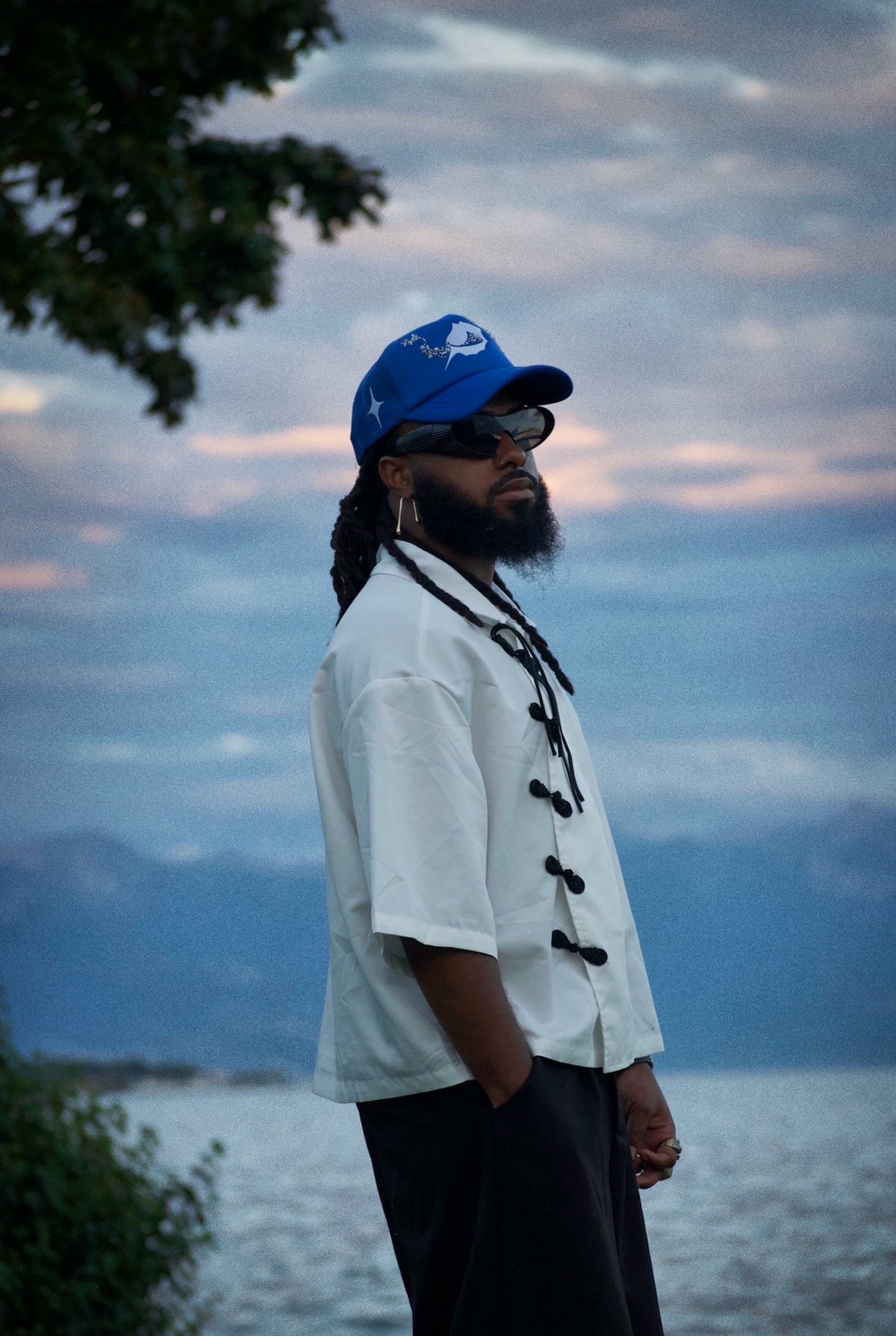 Casquette perlée bleu