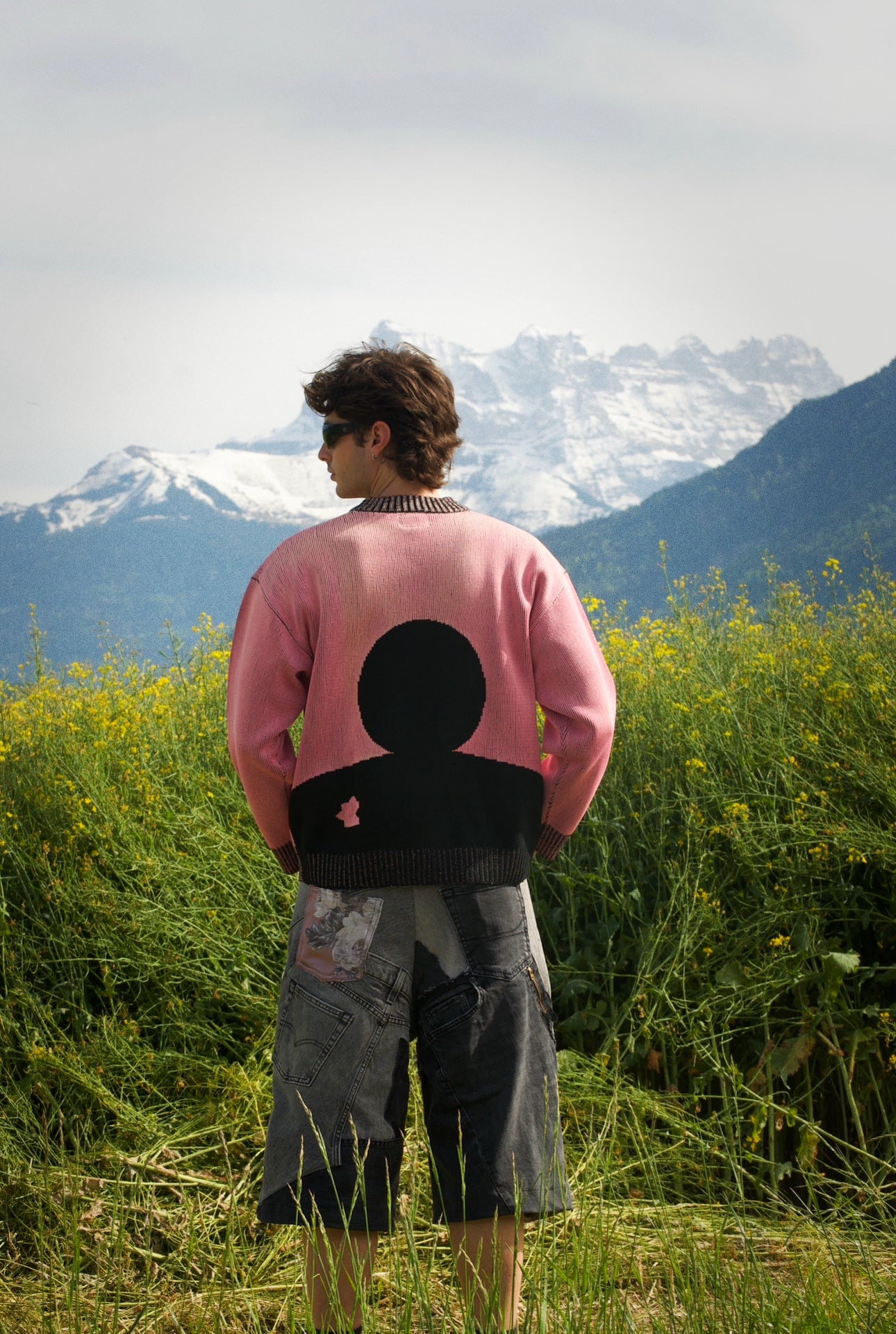 Jort in black tapestry